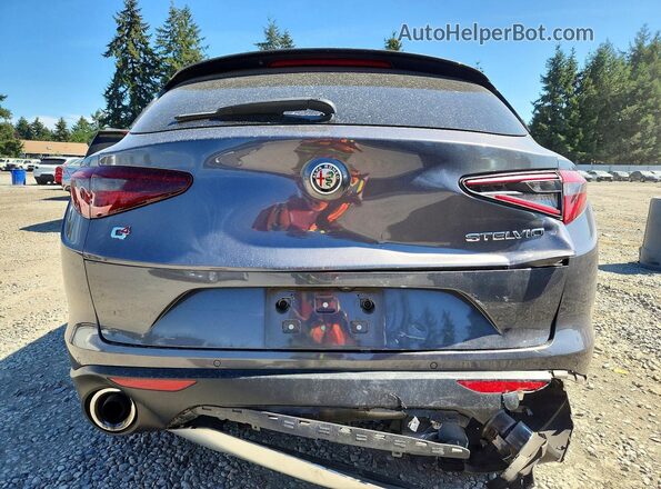 ZASFAKBN4J7B96374 2018 ALFA ROMEO STELVIO Серый Вид сзади