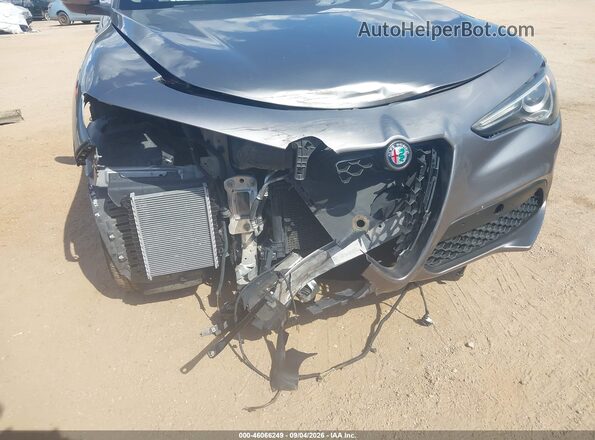 ZASFAKBNXJ7B67610 2018 ALFA ROMEO STELVIO Champagne Вид спереди