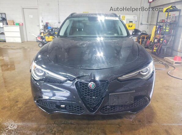 ZASFAKPN9J7B61581 2018 ALFA ROMEO STELVIO Black Вид спереду