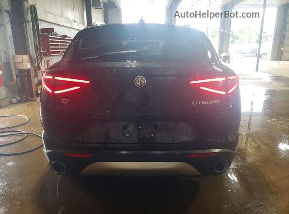 ZASFAKPN9J7B61581 2018 ALFA ROMEO STELVIO Black Вид ззаду