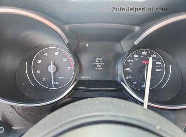 ZASPAJAN0N7D31534 2022 ALFA ROMEO STELVIO White Հետևի նստատեղերի տեսք