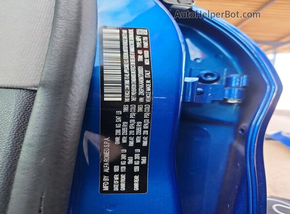 ZASPAKAN0M7D00031 2021 ALFA ROMEO STELVIO Blue 360 interior view