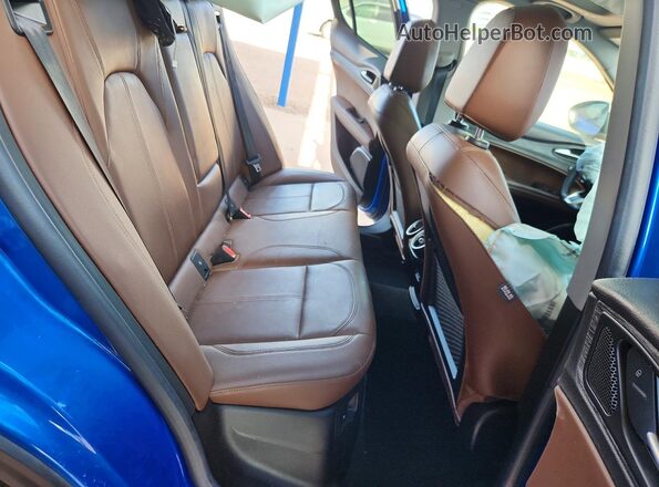ZASPAKAN0M7D00031 2021 ALFA ROMEO STELVIO Blue Rear interior view