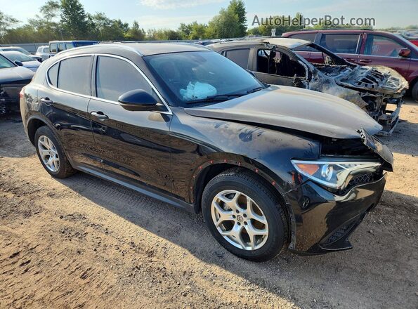 ZASPAKAN3L7C98368 2020 ALFA ROMEO STELVIO Black Front right