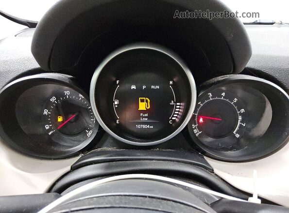 ZFBCFXDTXGP349079 2016 FIAT 500X Cream Vista del cuadro de instrumentos