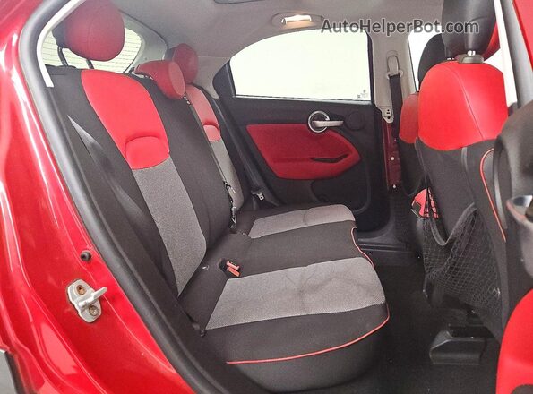 ZFBCFYBT5GP343277 2016 FIAT 500X Burgundy Vista de los asientos traseros