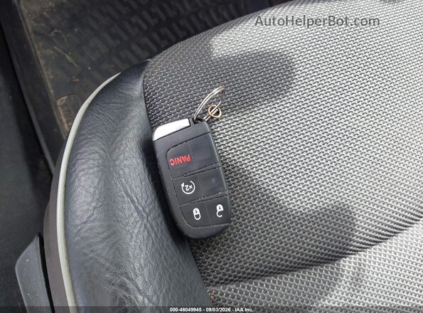 ZFBCFYCB7HP614458 2017 FIAT 500X Синий Вид панели приборов