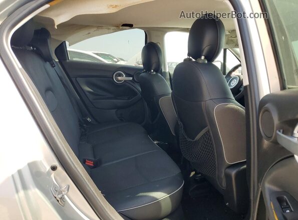 ZFBCFYCT0GP388660 2016 FIAT 500X Silver უკანა სავარძლების ხედი