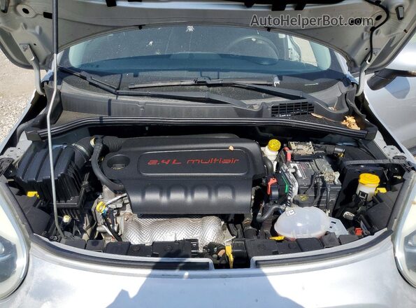 ZFBCFYCT0GP388660 2016 FIAT 500X Silver უკანა სალონის ხედი