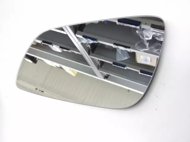 GLASS Left side 3B1-857-521-A