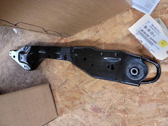 Lower Support 7B0-199-313-J