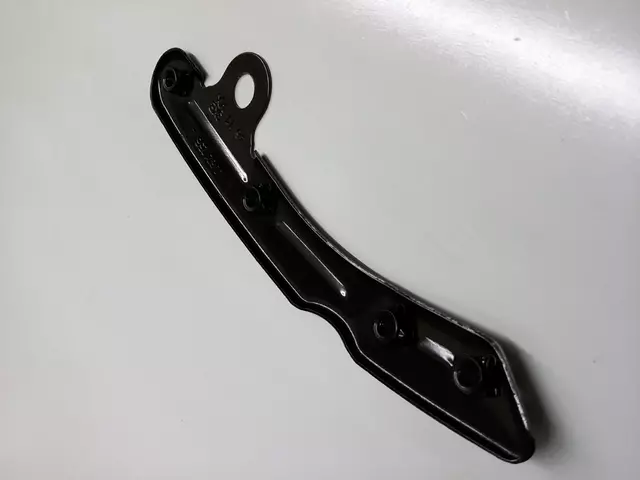 Retainer Plate 1C0-821-256-B