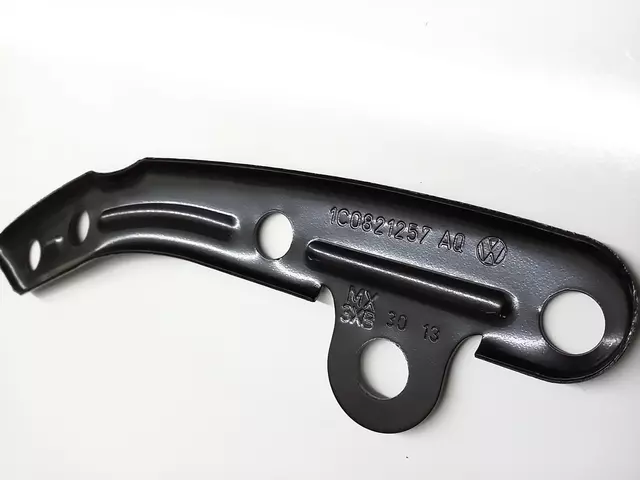 Retainer Plate 1C0-821-257-AQ - View 6