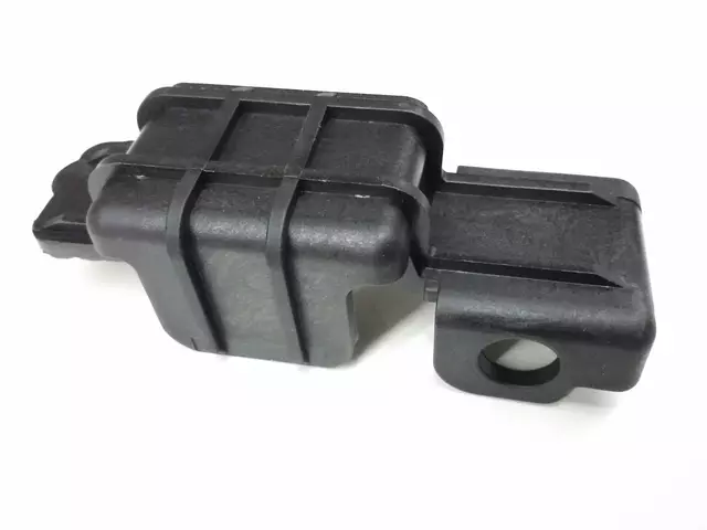 Upper Insulator Bracket 8D0-260-427 - View 5