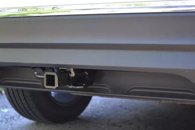 Trailer Hitch Receiver Kit (Max 1500LBS) 5NN-092-135 - View 2