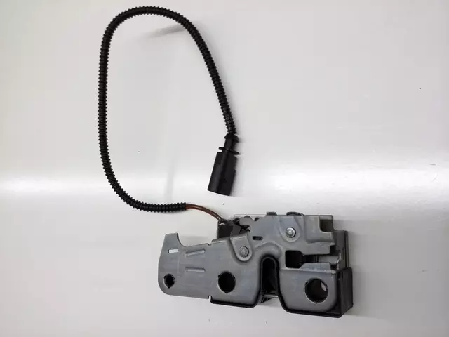 Lock & Switch 1K1-823-509-E - View 12