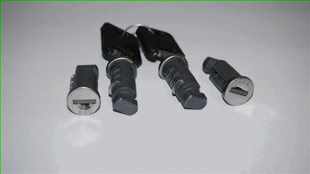 Replacement Lock Set For Base Carrier Bars 7P6-898-190