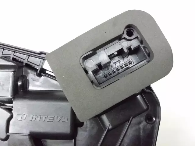 Lock Actuator 5N0-839-015-E - View 18