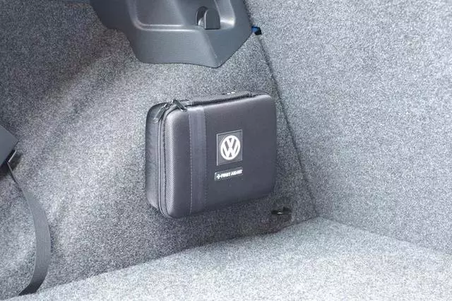 First Aid Kit 000-093-108-L-9B9 - View 5