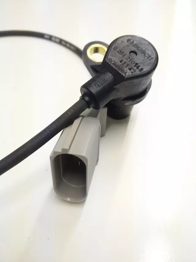 Engine Crankshaft Position Sensor 06A-906-433-C - View 2