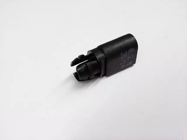 Ambient Temp Sensor 8Z0-820-535 - View 42