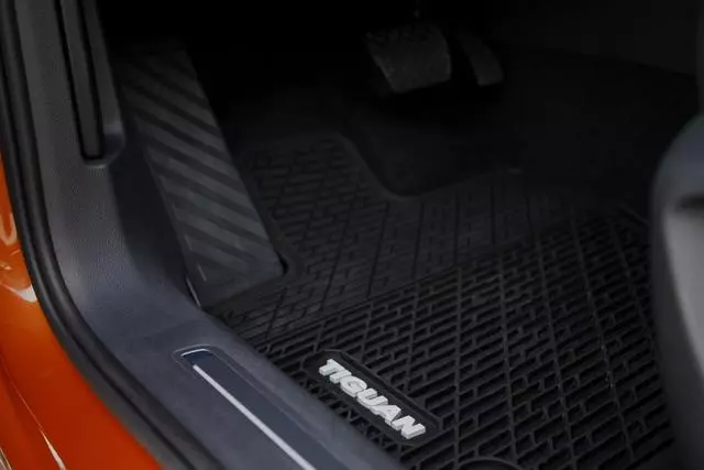 Monster Mats With Tiguan Logo (For 5 5NN-061-550-041 - View 6