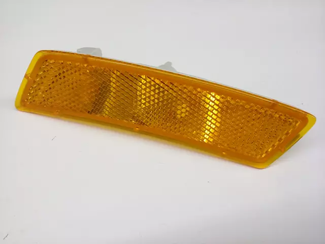 Side Marker Lamp 5C5-945-072-B - View 2