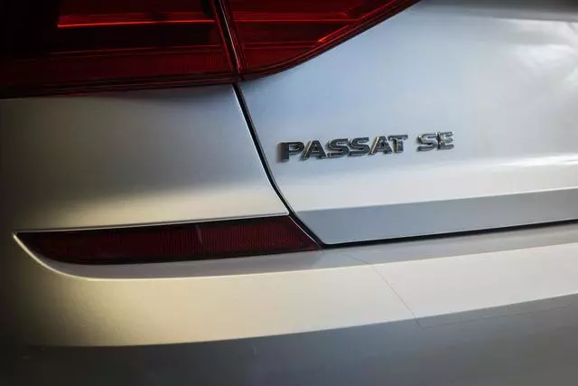 Rear Bumper And Door Cup Paint Protection 3AB-061-193-A - View 2