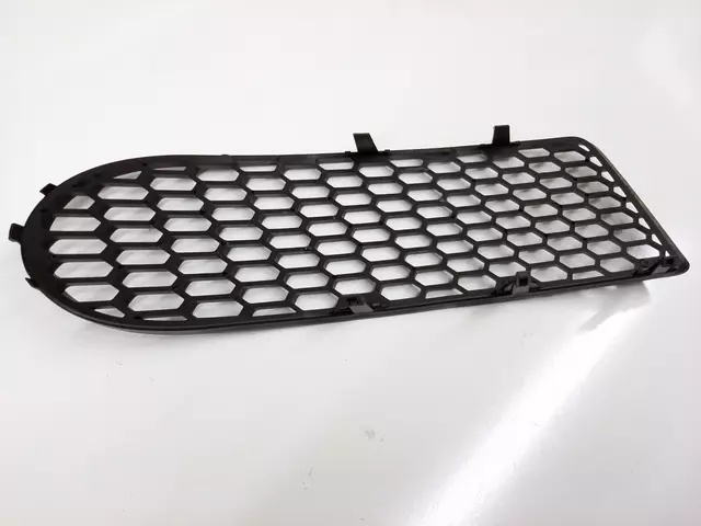 OUTER GRILLE LEFT SIDE WITHOUT FOG LAMPS 1C0-807-683-H-01C