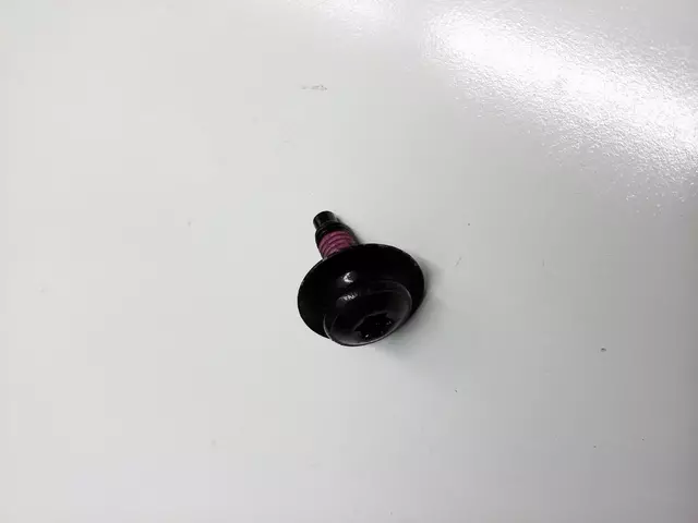 Splash Shield Rear Bolt 1K0-825-951 - View 17