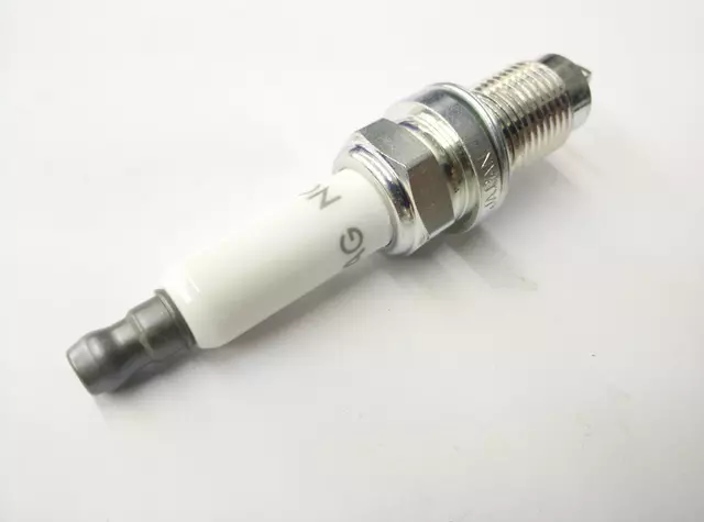 Spark Plug 101-905-600-C - View 27