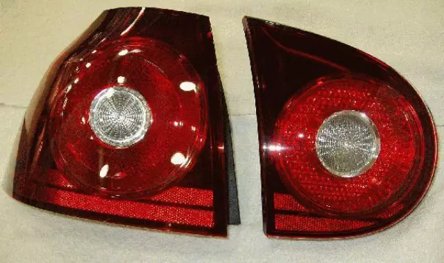 Blackened Tail Lamps 1K0-052-200-N - View 3
