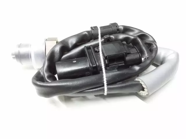 Oxygen Sensor 06J-906-262-AA - View 19