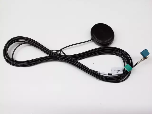 GPS Aerial 000-051-502-F - View 4