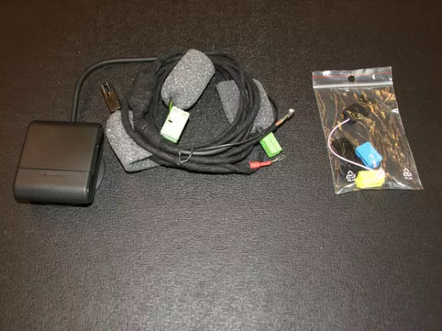 VW Garmin 765T Mount / Integration Kit 000-051-259-A