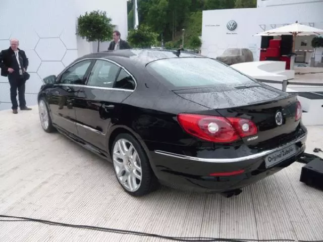 Rear Lip Spoiler 3c8071640gru - View 2