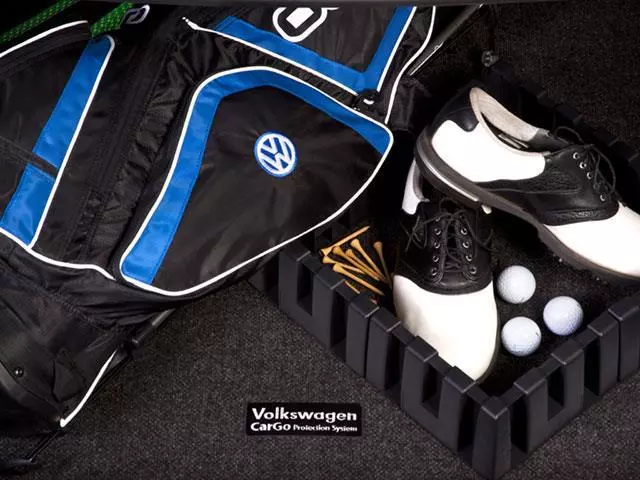 Heavy Duty Trunk Liner Without Cargo Blocks 5K0-061-166-469 - View 3