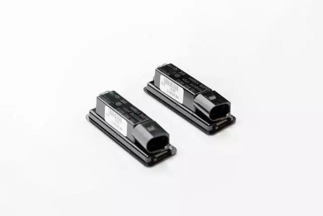 Led License Plate Light 5G0-052-110 - View 4