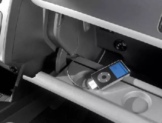 Ipod Adapter/Sat Radios 1K0-051-444-A