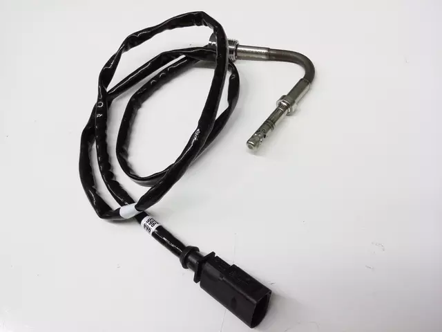 Exhaust Gas Temperature (Egt) Sensor 03L-906-088-L