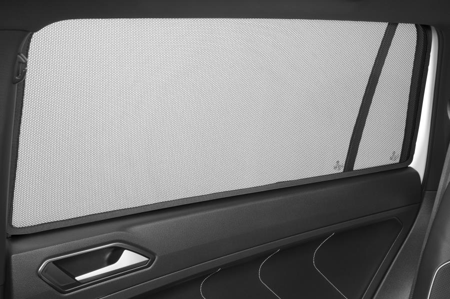 Rear Sunshades 5NN-064-365