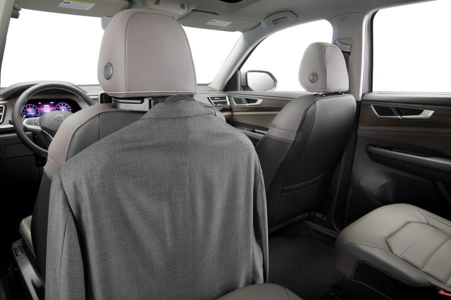 Coat Hanger 000-061-127-C - View 3