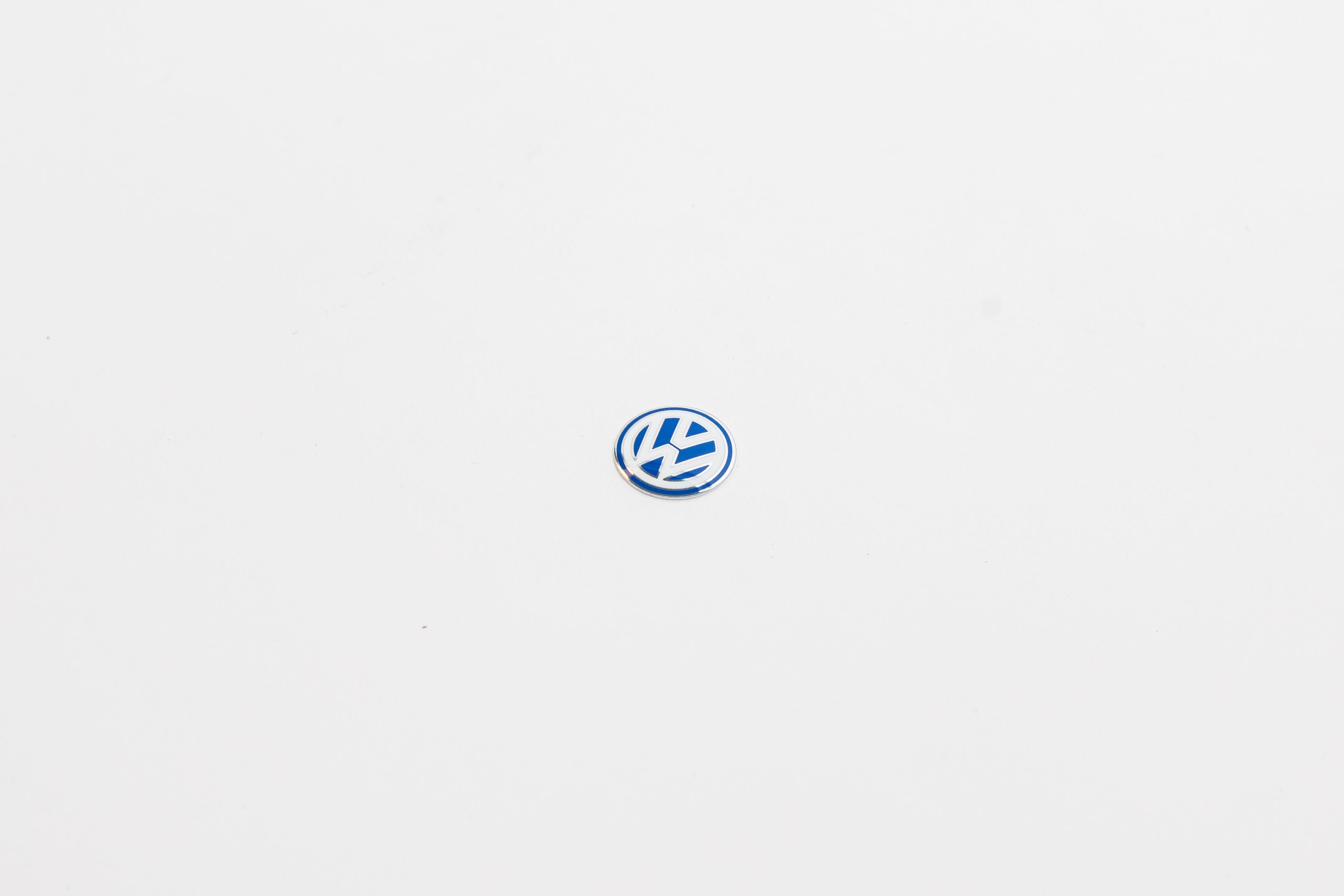 VW Logo For Key Fob 3B0-837-891-09Z - View 3