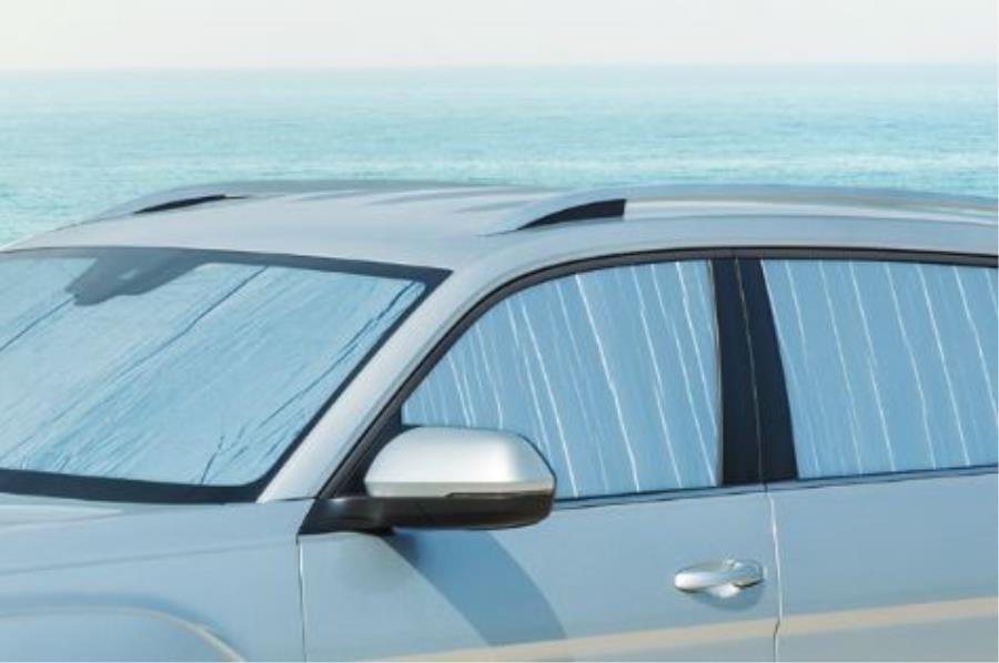 Full Vehicle Sunshades 3CN-064-367-DSP - View 2