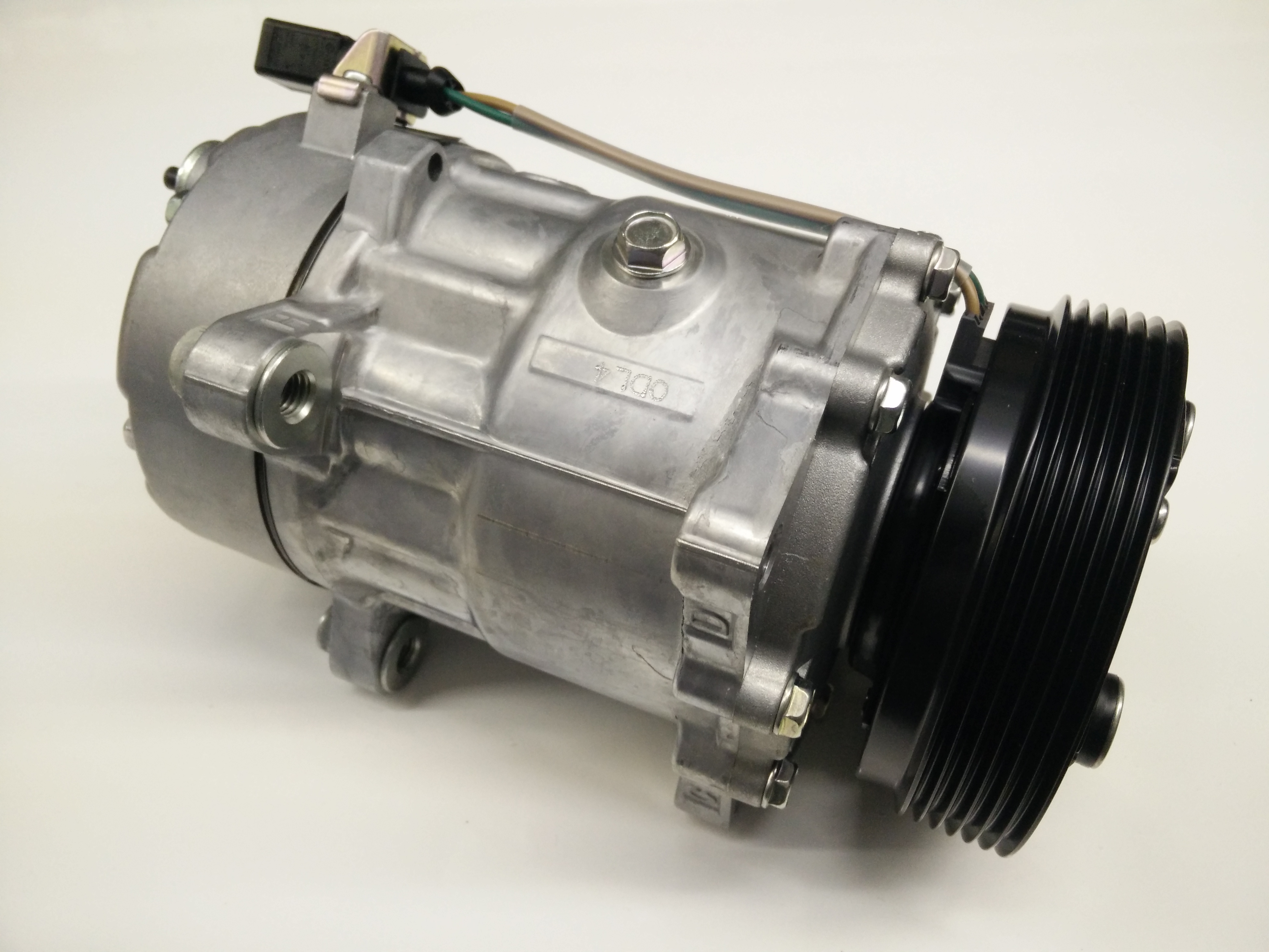 A/C Compressor 1J0-820-803-N