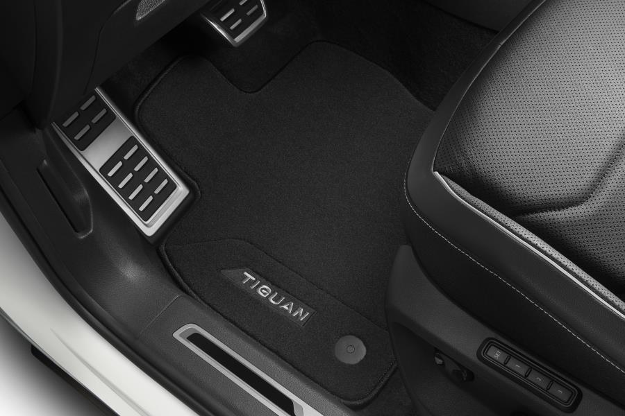 Foot Mats 5NN-061-370-A-WGK