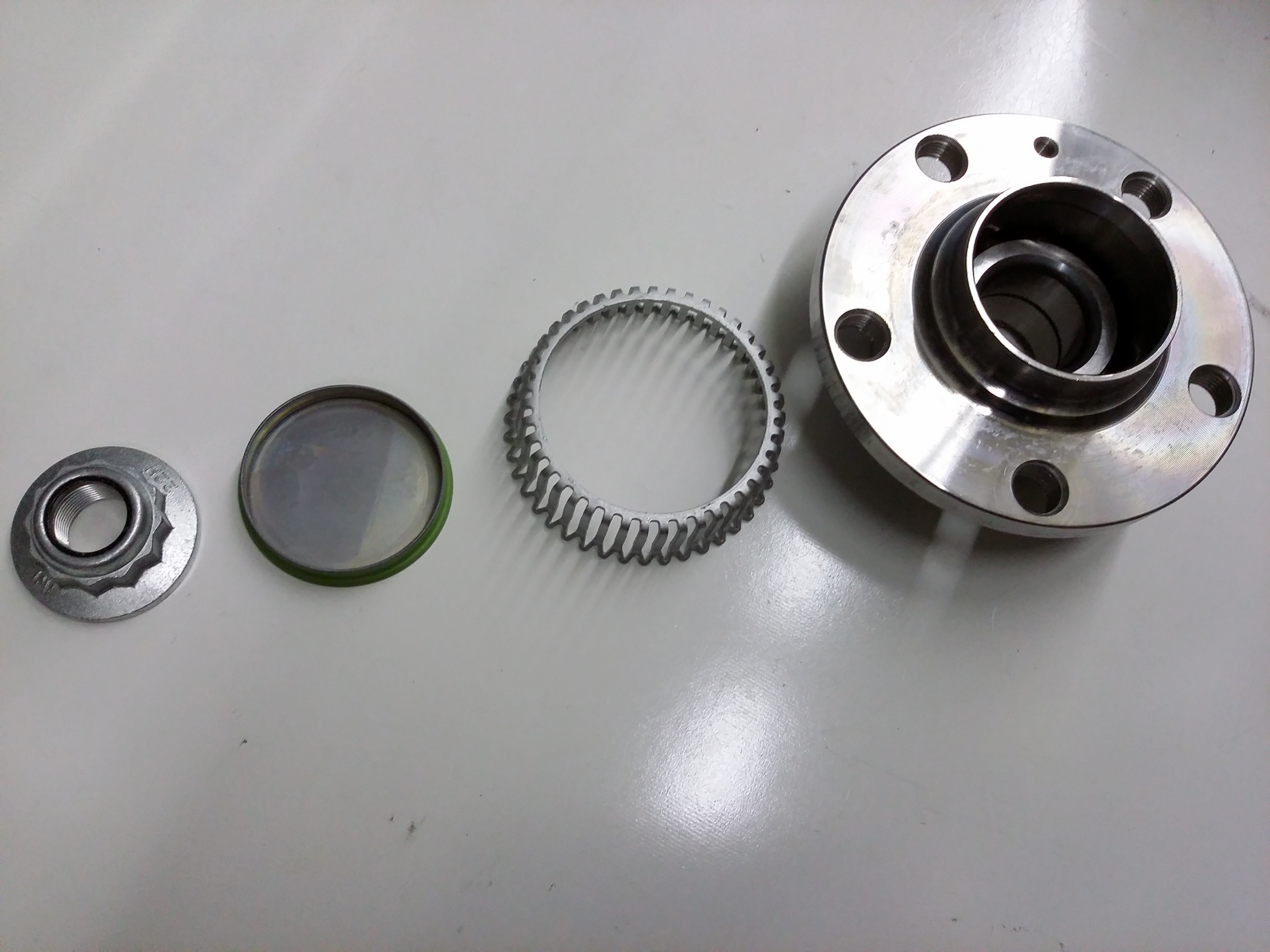 Hub & Bearing 1J0-598-477 - View 7