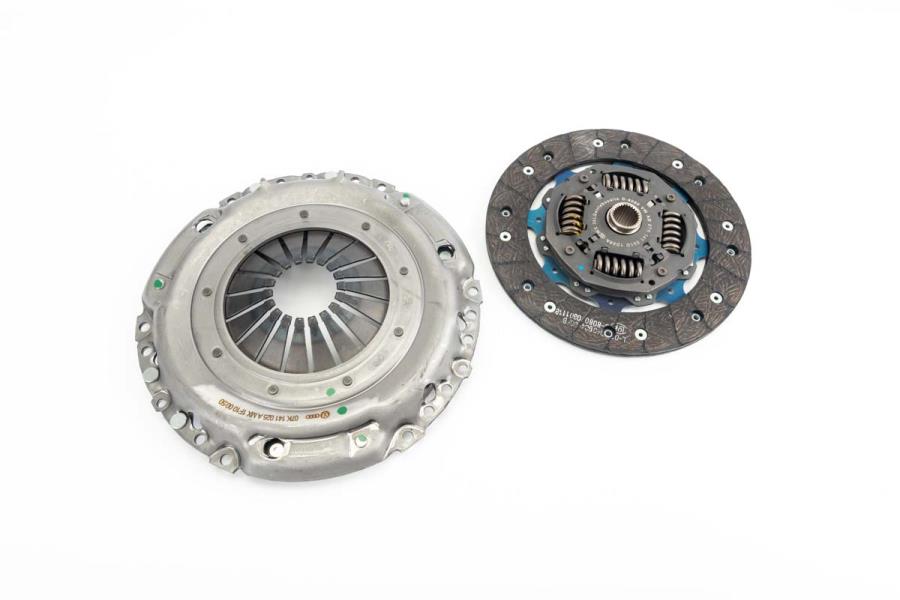 Clutch Pressure Plate And Disc Set 07K-141-015-D - View 2