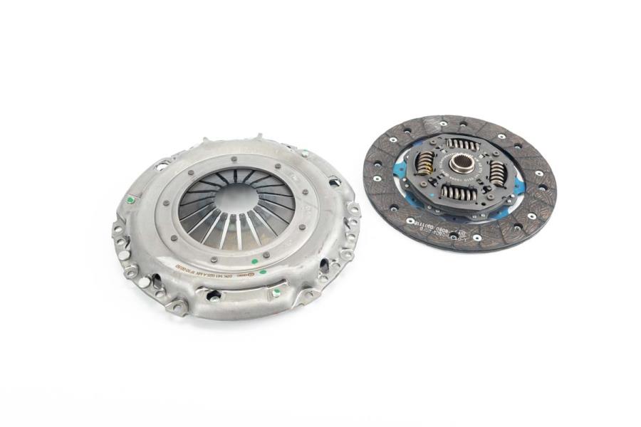 Clutch Pressure Plate And Disc Set 07K-141-015-D - View 4