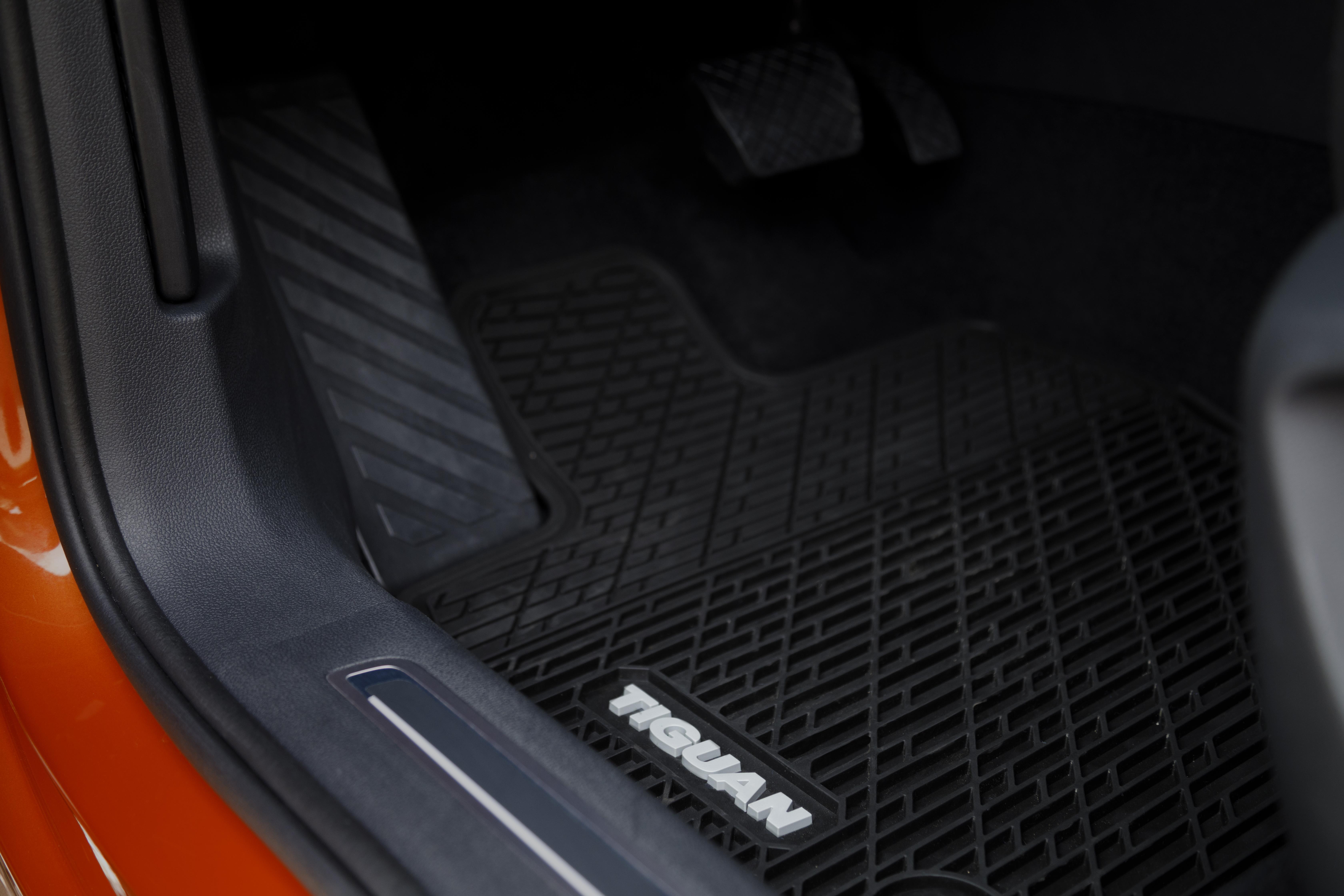 Monster Mats With Tiguan Logo (For 5 5NN-061-550-041 - View 3